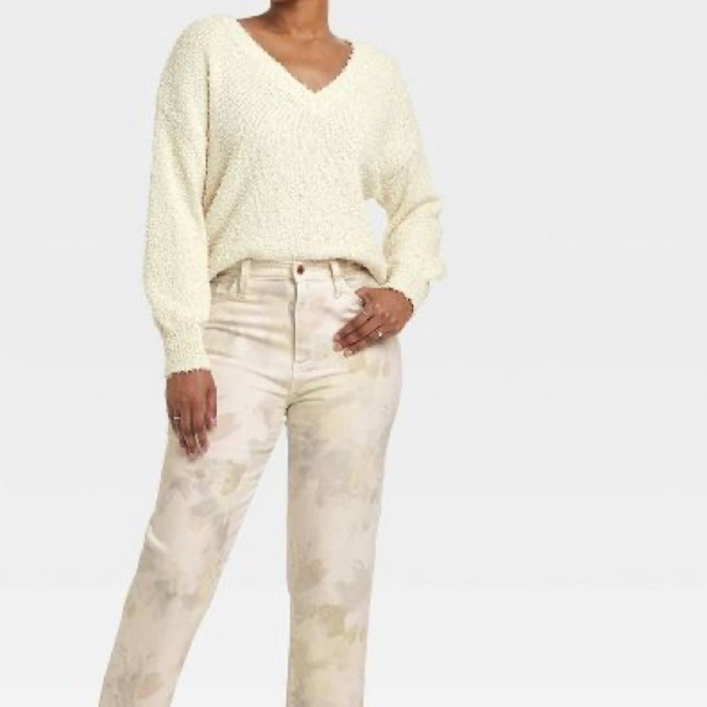 NEW Universal Thread Sweater - Picture 3 of 3